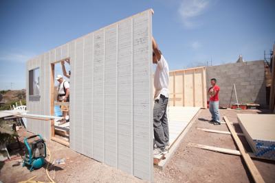 Peter Lunstrum, KLR rider, and others build a house in Mexico for a poverty stricken family