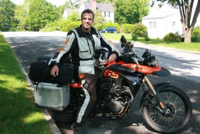 Stuart Updegrave heading out on his BMW F 800 GS from Radford, VA