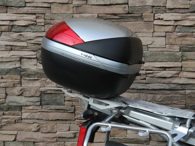 installed-givi-monokey-top-case-mounting-kit-for-altrider-luggage-rack-6.jpg